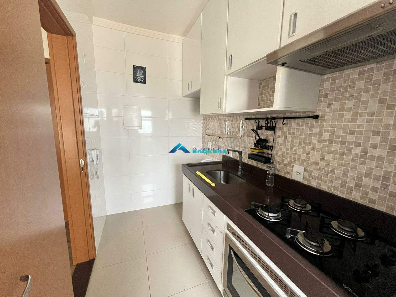 Apartamento à venda com 2 quartos, 50m² - Foto 9