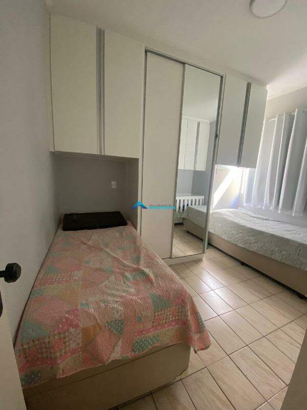 Apartamento à venda com 2 quartos, 68m² - Foto 14