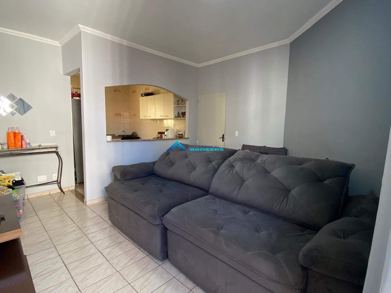 Apartamento à venda com 2 quartos, 68m² - Foto 4