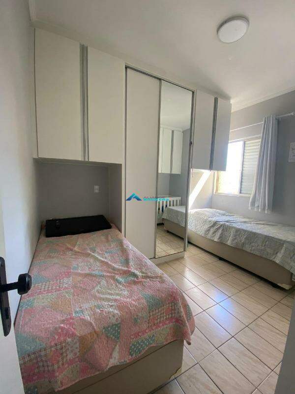 Apartamento à venda com 2 quartos, 68m² - Foto 10