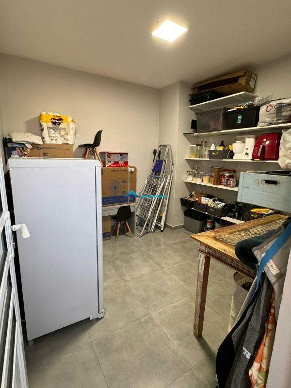 Apartamento à venda com 3 quartos, 137m² - Foto 13