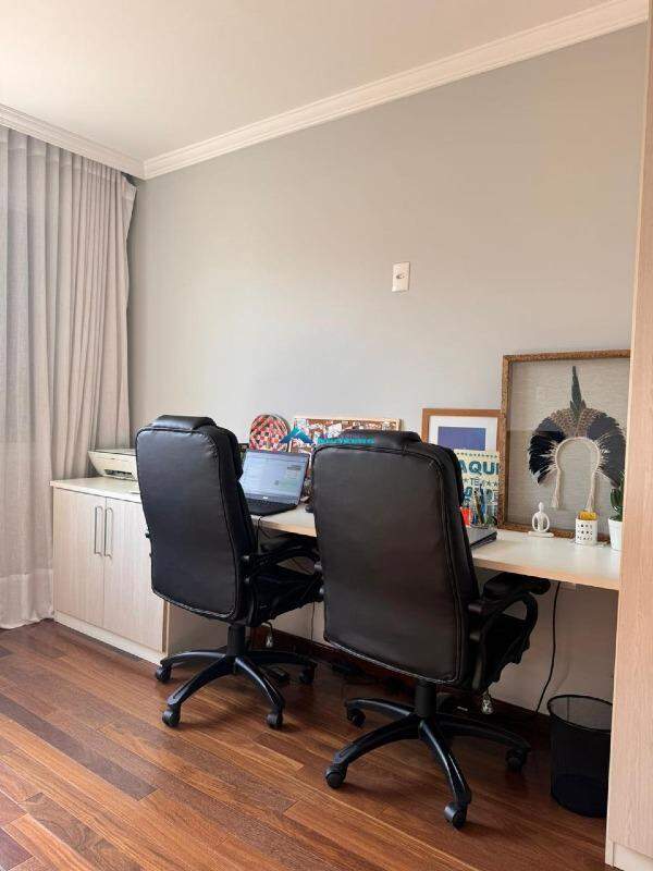 Apartamento à venda com 3 quartos, 137m² - Foto 20