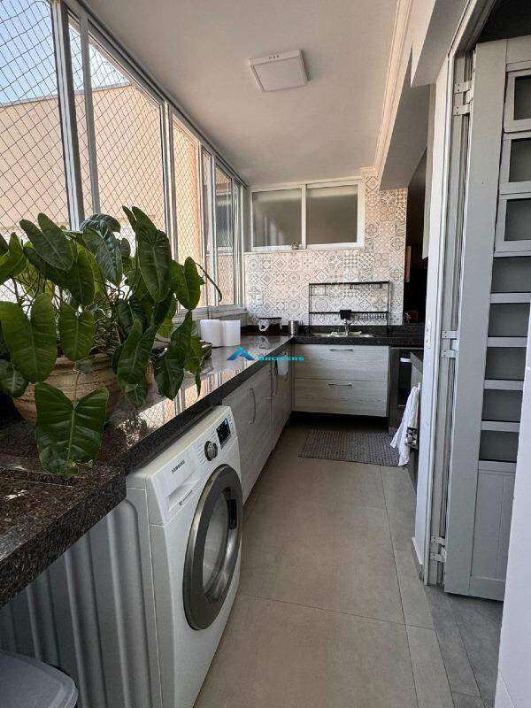 Apartamento à venda com 3 quartos, 137m² - Foto 10