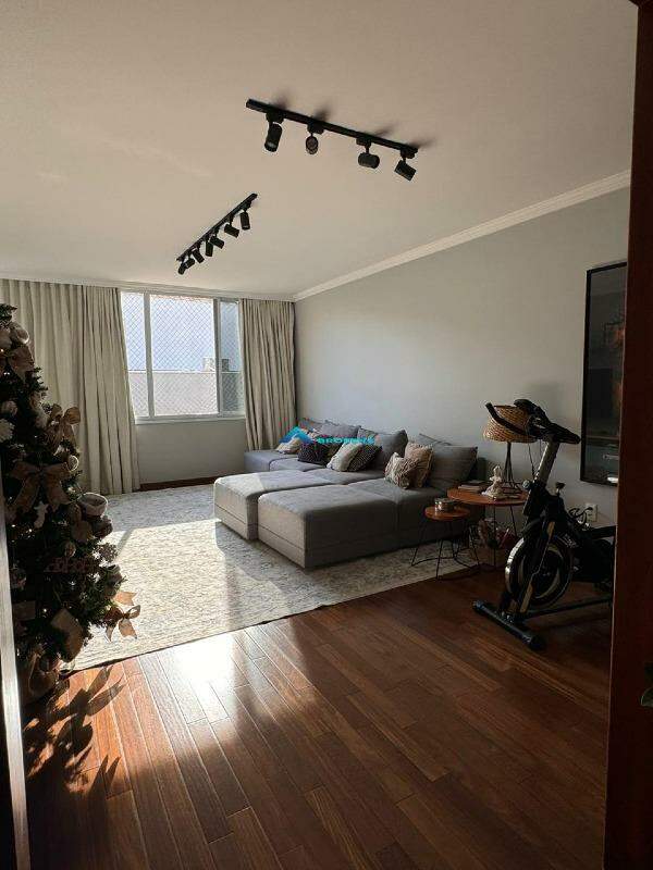 Apartamento à venda com 3 quartos, 137m² - Foto 6