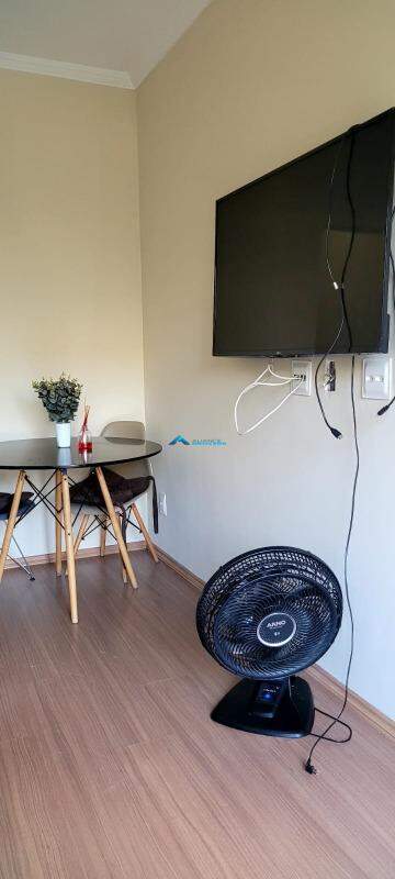 Apartamento para alugar com 2 quartos, 45m² - Foto 4