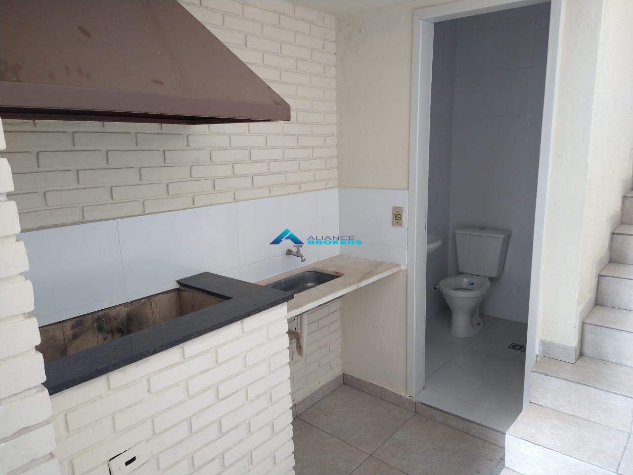 Casa para alugar com 3 quartos, 168m² - Foto 16