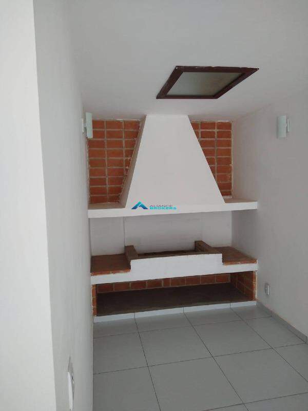 Casa para alugar com 3 quartos, 168m² - Foto 10