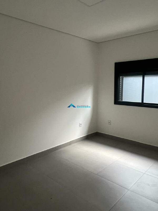 Casa para alugar com 3 quartos, 170m² - Foto 20