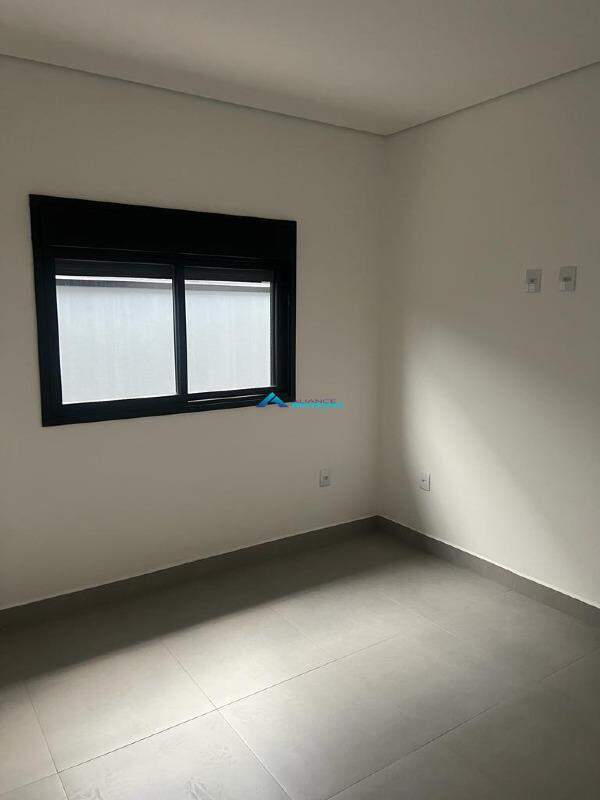 Casa para alugar com 3 quartos, 170m² - Foto 22