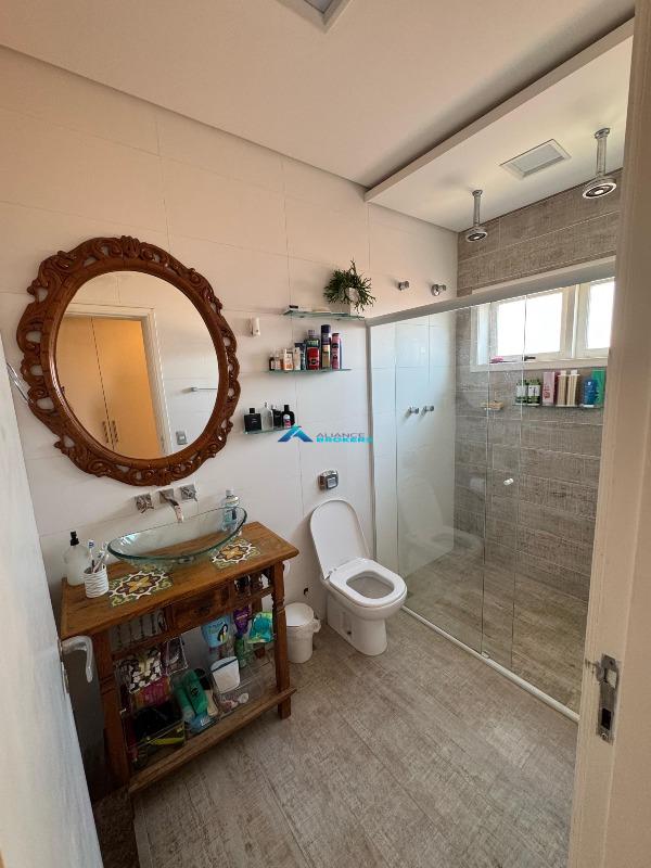 Casa, 4 quartos, 199 m² - Foto 8