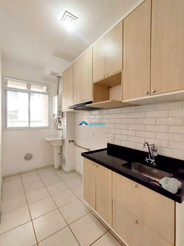 Apartamento para alugar com 2 quartos, 47m² - Foto 14