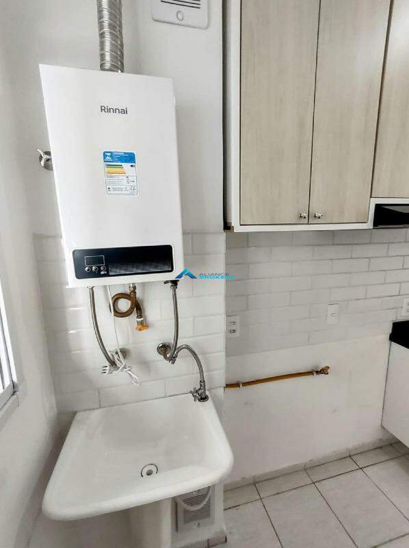 Apartamento para alugar com 2 quartos, 47m² - Foto 12