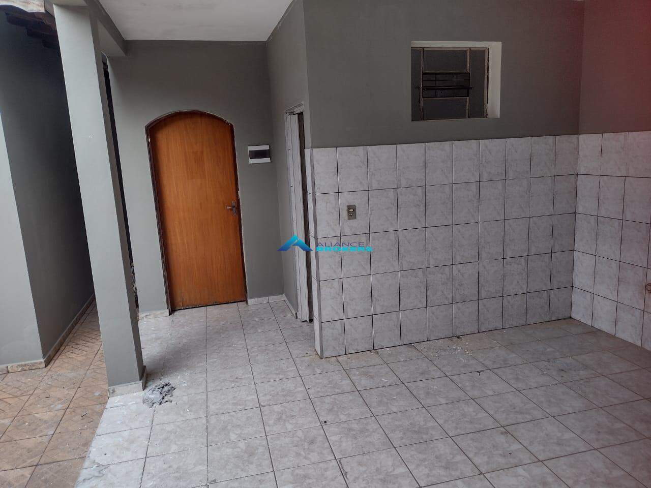 Casa para alugar com 3 quartos, 243m² - Foto 5