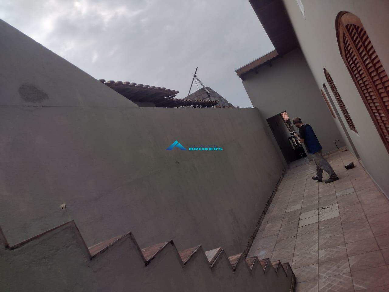 Casa para alugar com 3 quartos, 243m² - Foto 7