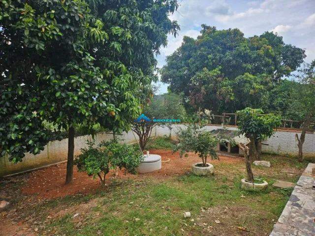 Chácara à venda com 5 quartos, 253m² - Foto 11