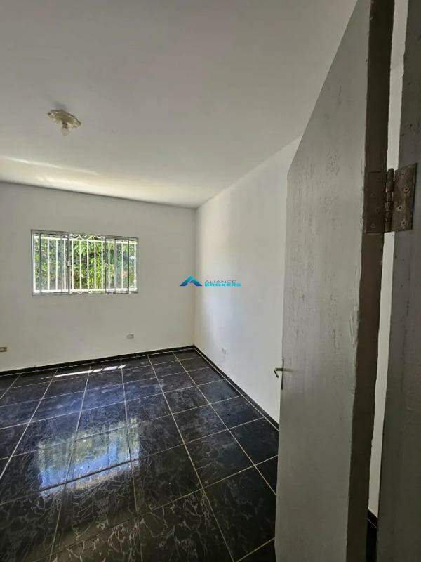 Chácara à venda com 5 quartos, 253m² - Foto 8