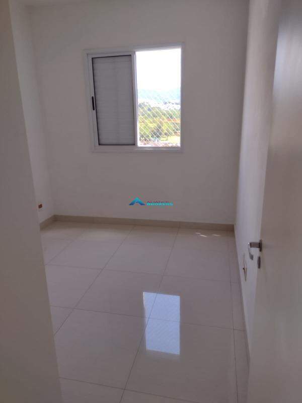 Apartamento para alugar com 2 quartos, 55m² - Foto 9