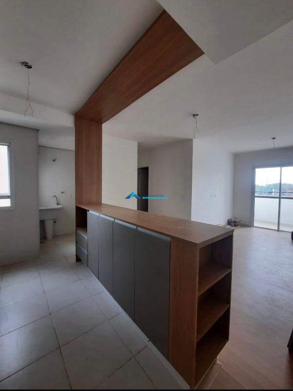 Apartamento à venda com 3 quartos, 78m² - Foto 4