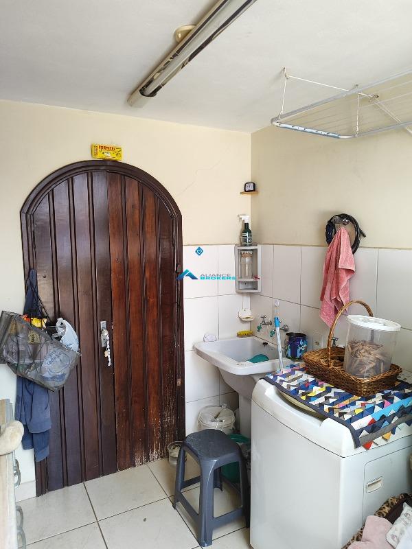 Casa, 3 quartos, 221 m² - Foto 11