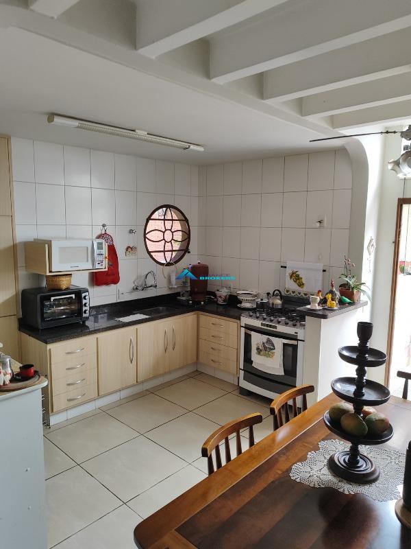 Casa, 3 quartos, 221 m² - Foto 10