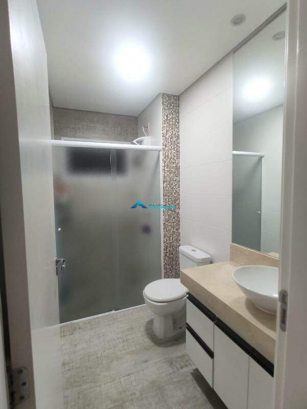 Apartamento à venda com 2 quartos, 60m² - Foto 11