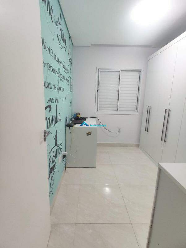 Apartamento à venda com 2 quartos, 60m² - Foto 12