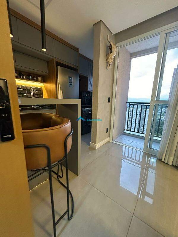 Apartamento à venda com 2 quartos, 61m² - Foto 10