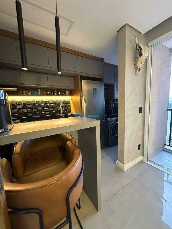 Apartamento à venda com 2 quartos, 61m² - Foto 3