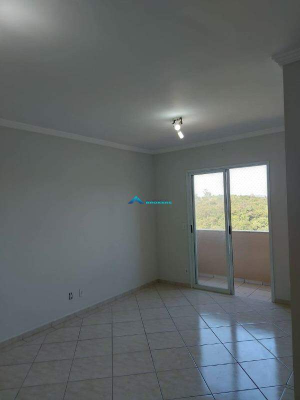 Apartamento à venda com 2 quartos, 68m² - Foto 12