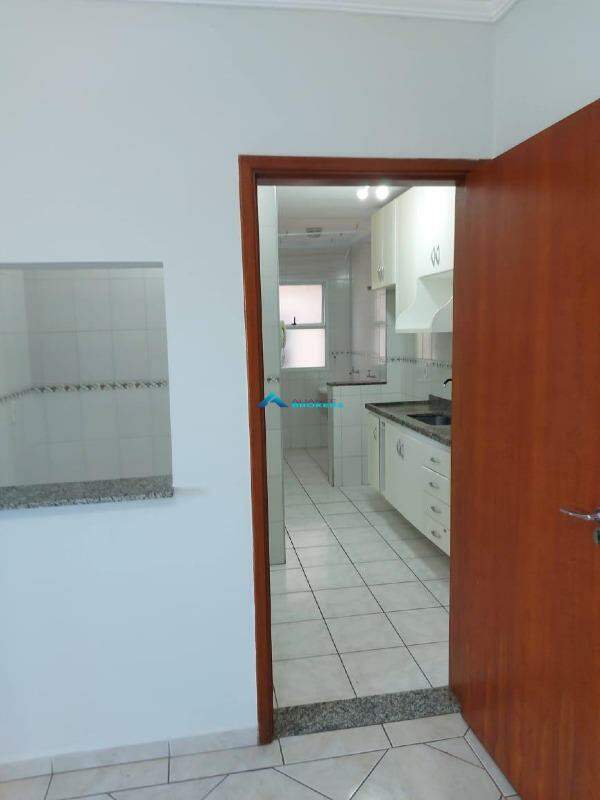 Apartamento à venda com 2 quartos, 68m² - Foto 9