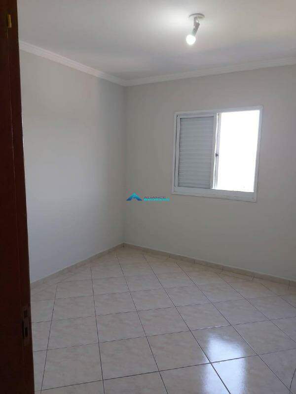 Apartamento à venda com 2 quartos, 68m² - Foto 19