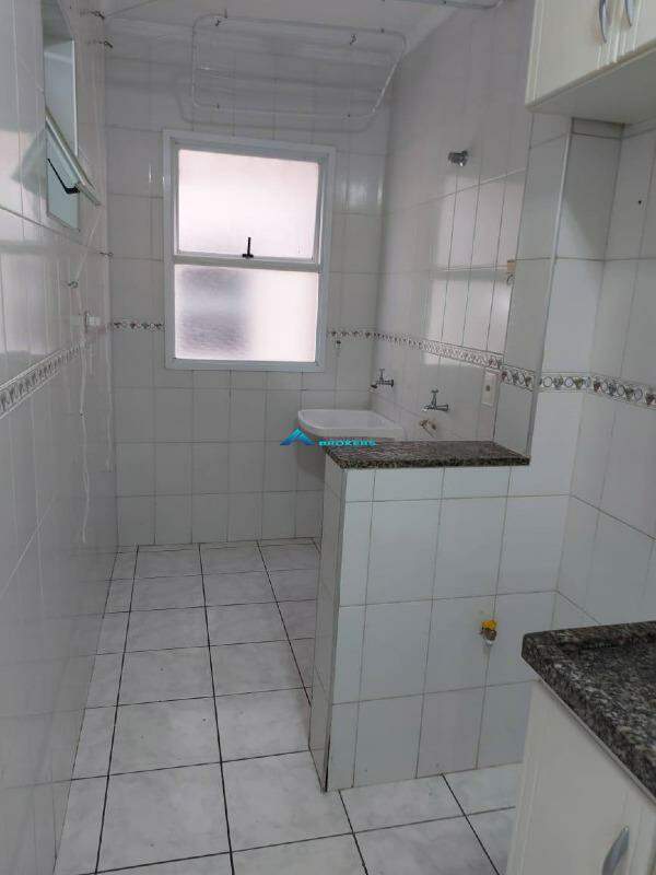 Apartamento à venda com 2 quartos, 68m² - Foto 7