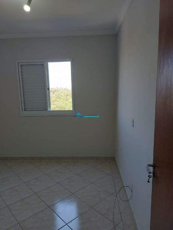 Apartamento à venda com 2 quartos, 68m² - Foto 26