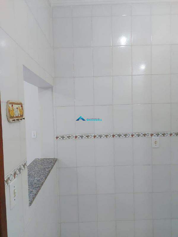 Apartamento à venda com 2 quartos, 68m² - Foto 25