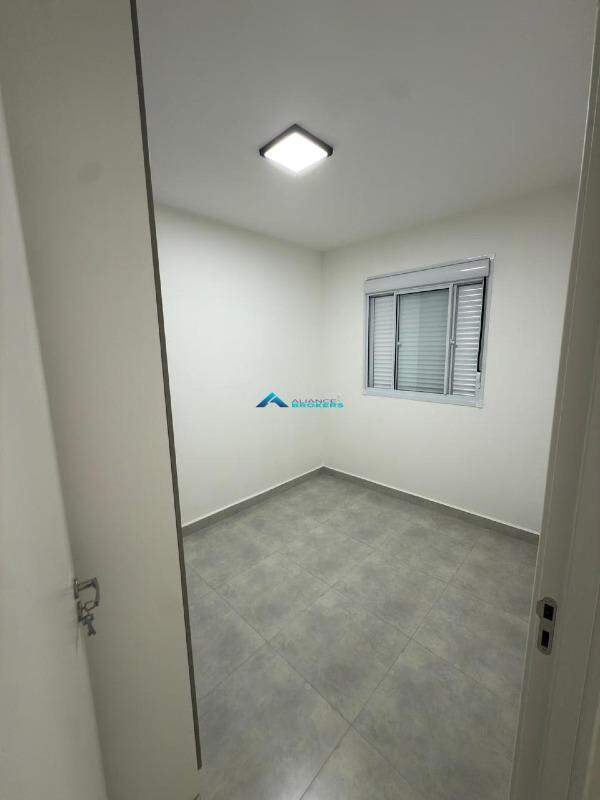 Apartamento à venda com 2 quartos, 54m² - Foto 17