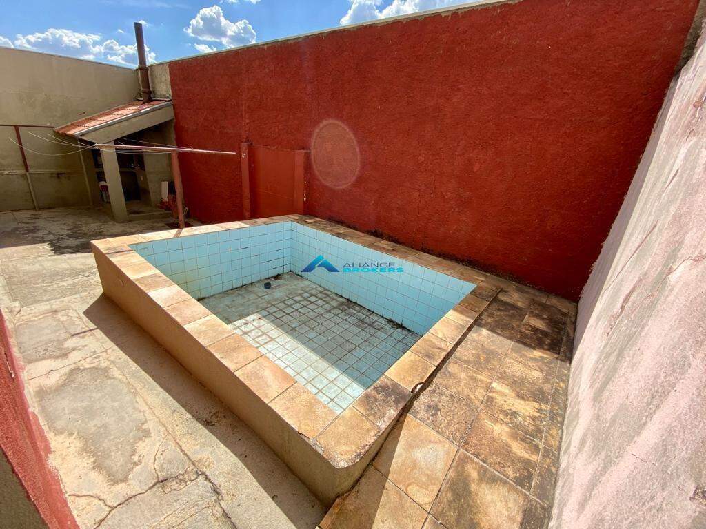 Casa para alugar com 3 quartos, 150m² - Foto 7