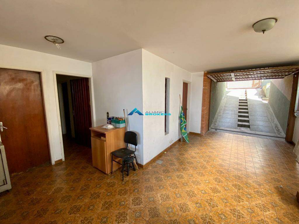 Casa para alugar com 3 quartos, 150m² - Foto 5