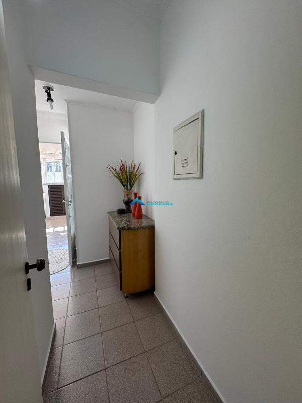 Casa à venda com 3 quartos, 254m² - Foto 15