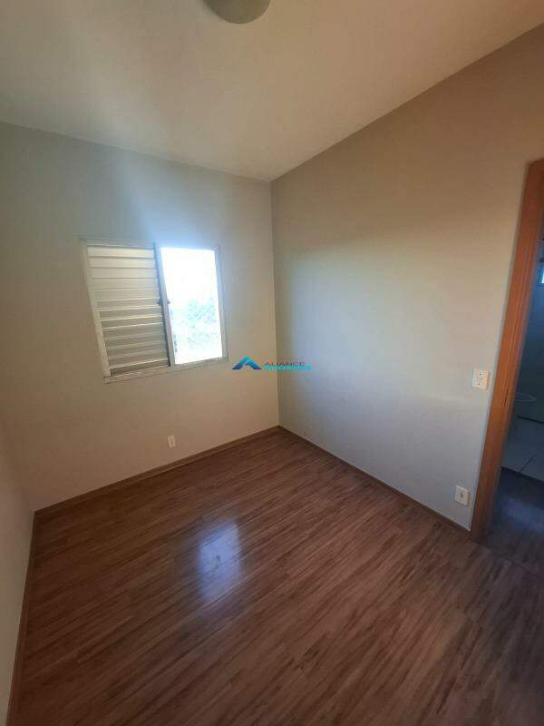 Apartamento à venda com 2 quartos, 49m² - Foto 13
