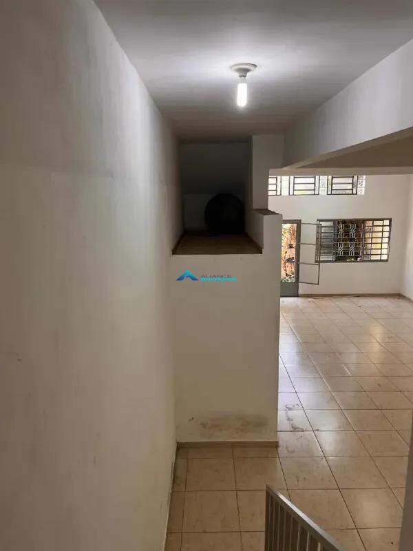 Loja-Salão para alugar, 67m² - Foto 2