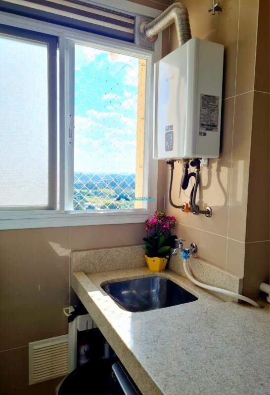 Apartamento à venda com 3 quartos, 77m² - Foto 4