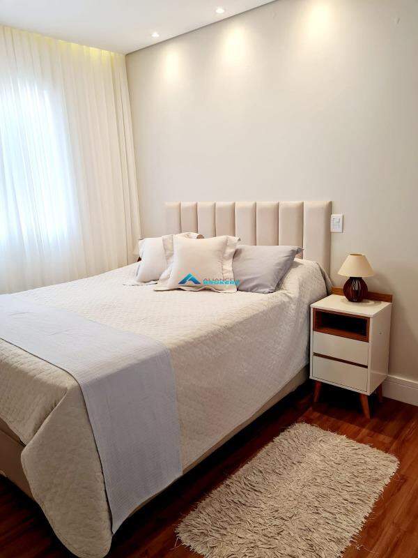 Apartamento à venda com 3 quartos, 77m² - Foto 3