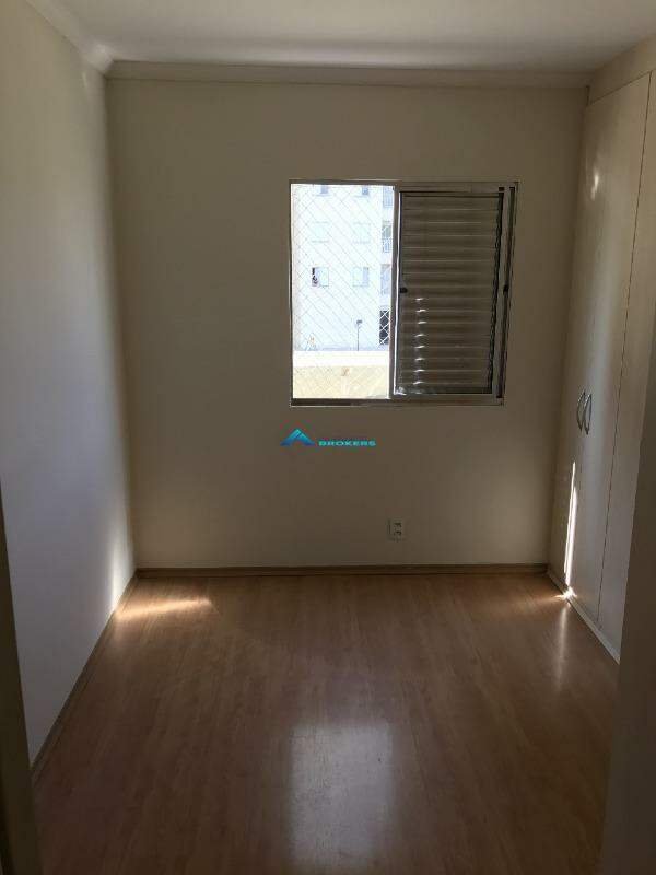 Apartamento à venda com 2 quartos, 66m² - Foto 4