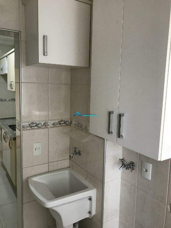 Apartamento à venda com 2 quartos, 66m² - Foto 12