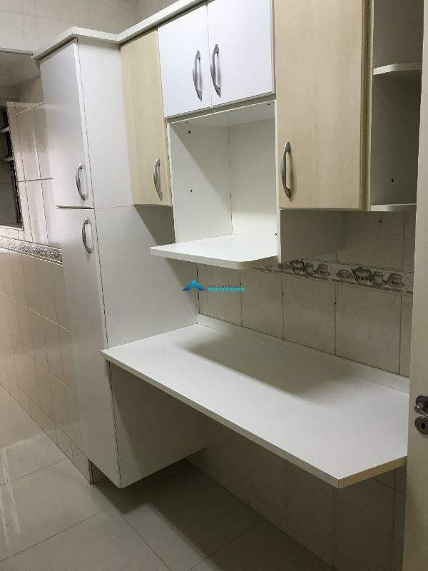 Apartamento à venda com 2 quartos, 66m² - Foto 3