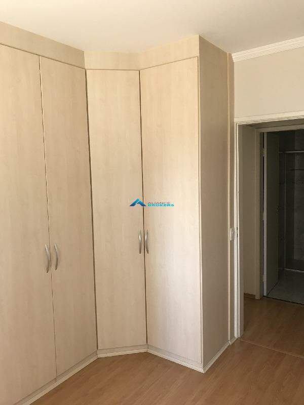 Apartamento à venda com 2 quartos, 66m² - Foto 10