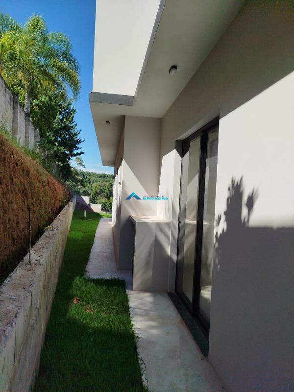 Casa de Condomínio à venda com 3 quartos, 250m² - Foto 12