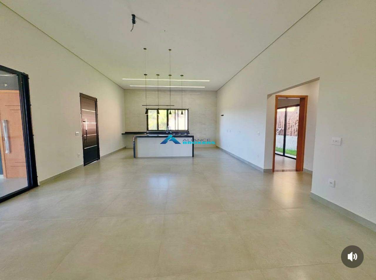 Casa de Condomínio à venda com 3 quartos, 250m² - Foto 4