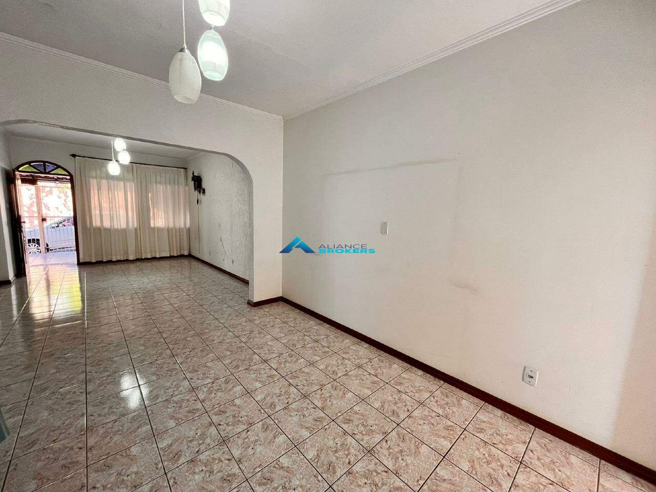 Casa, 3 quartos, 264 m² - Foto 4