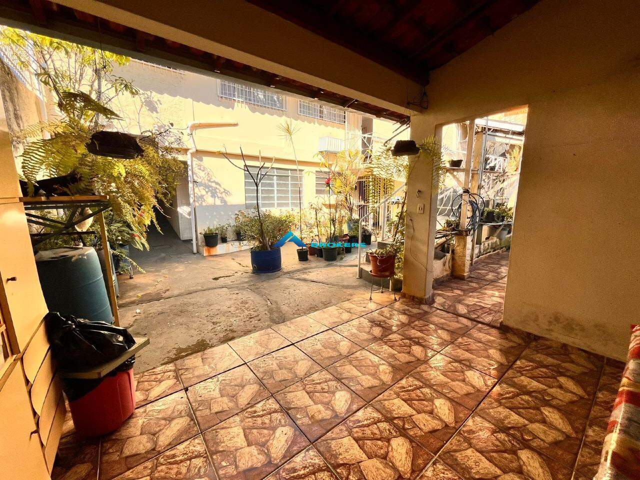 Casa, 3 quartos, 264 m² - Foto 24